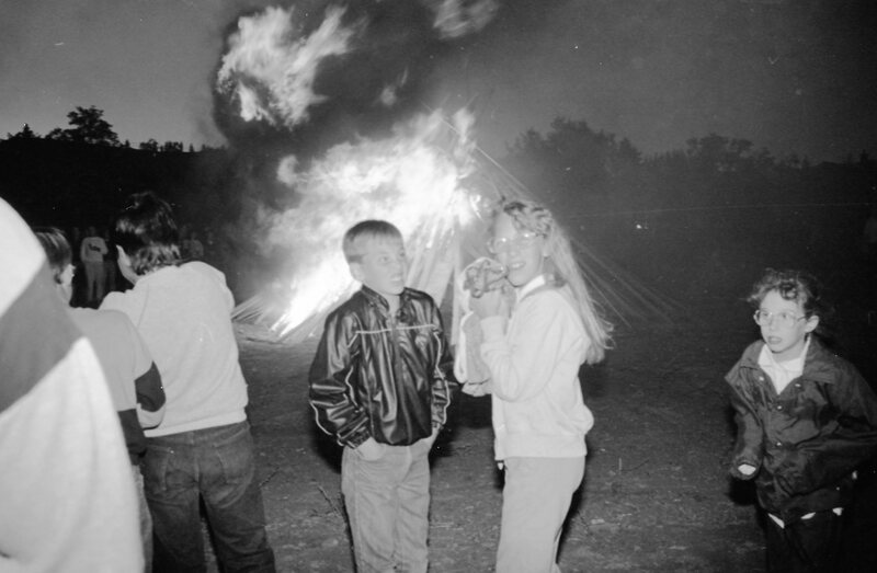 1987 Homecoming Bonfire 05