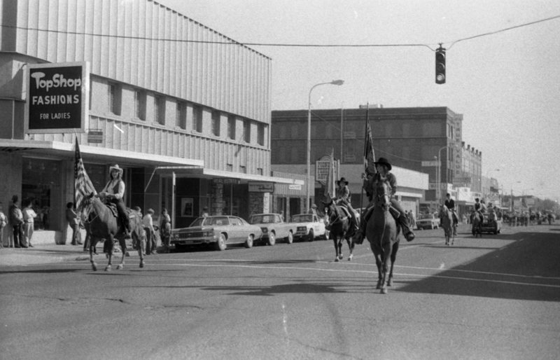 1981 Homecoming Parade, Horses &amp; Flags 04