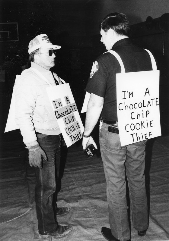1988 Staff Awards, Cookie Thieves 01