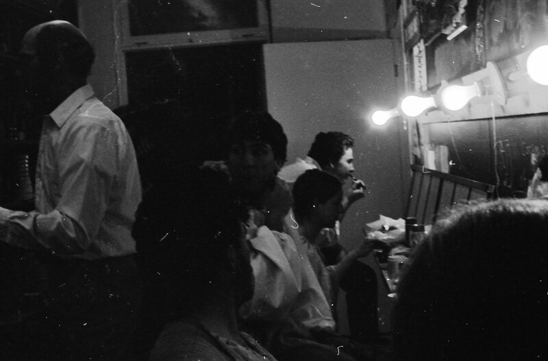 70's Theater Makeup Room 03