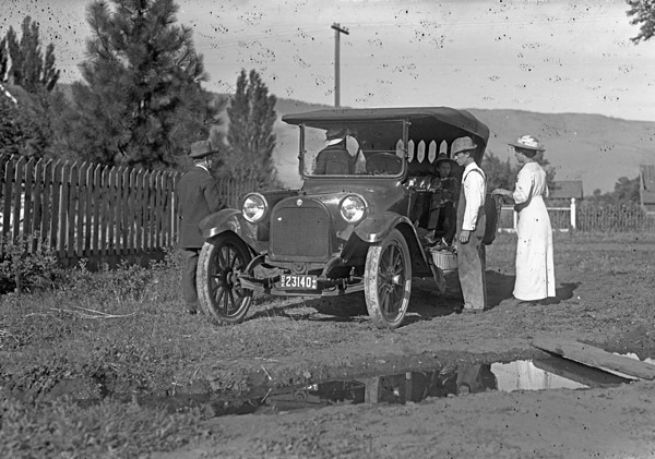 Automobile, circa 1920 2