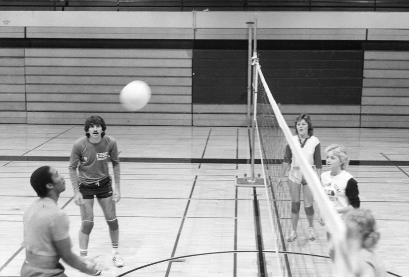 1983 Volleyball 1-1