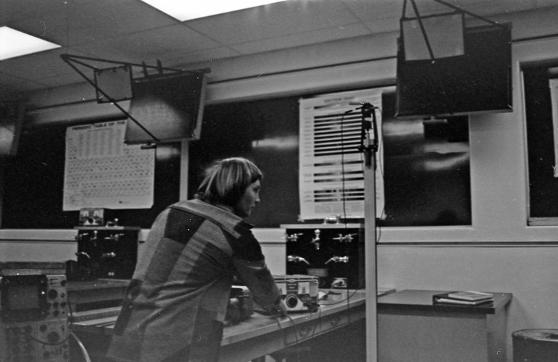 1976 Classroom, Kinematics 04