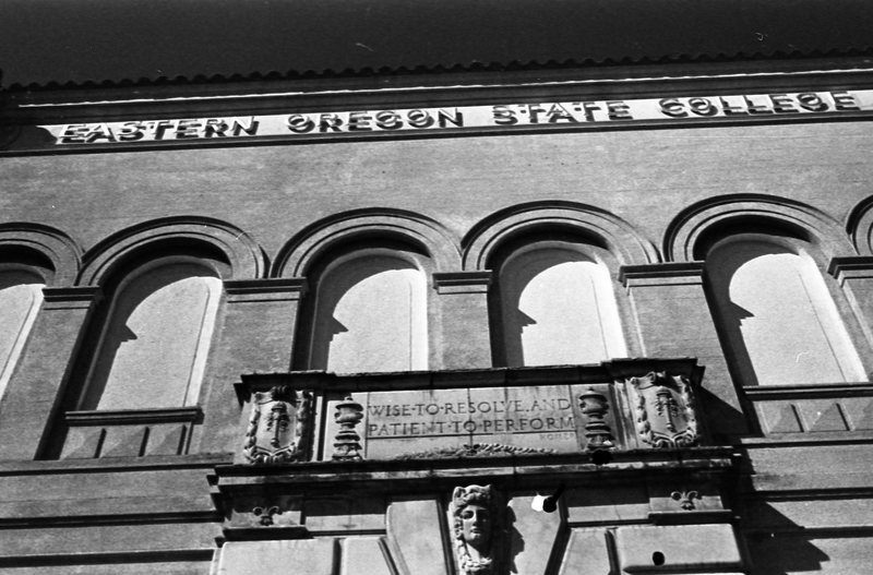1977 Inlow Hall Creed