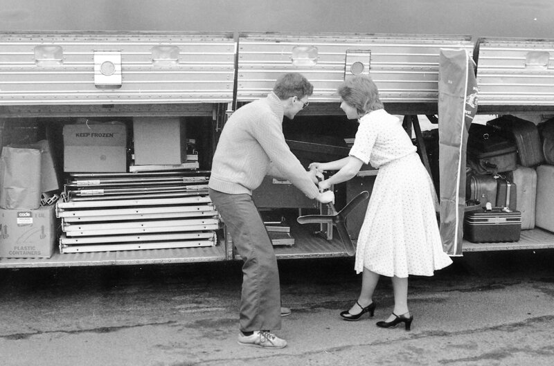 1983 EOSC Choir Field Trip, Leaving 05