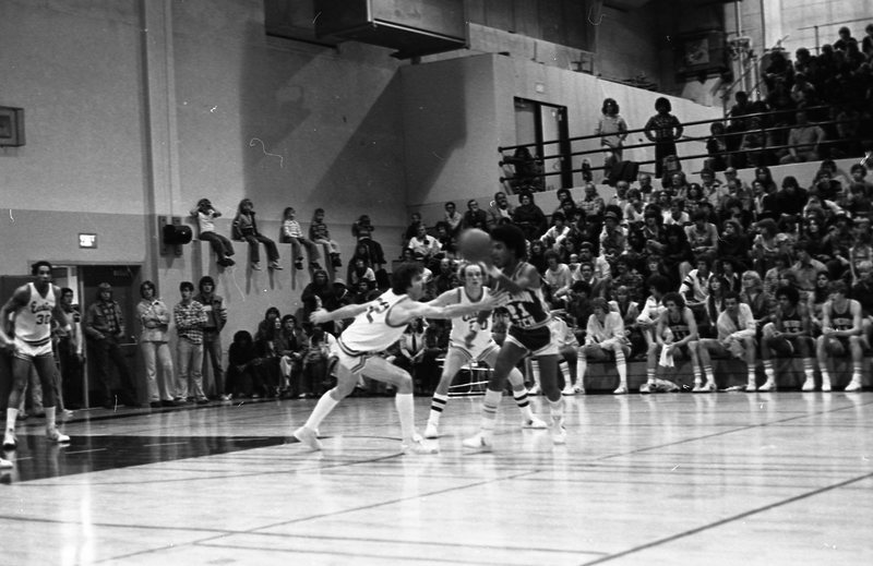 1980 Men's Basketball, February Home Game 19