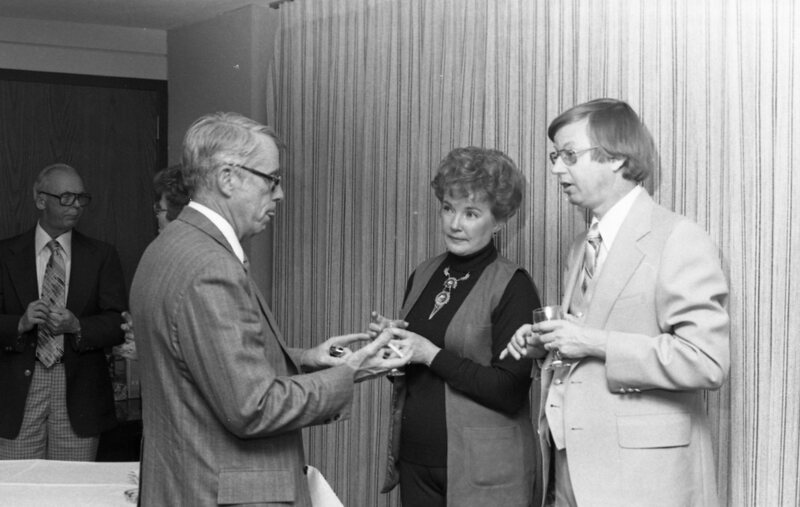 1978 Foundation Annual Banquet Social Hour 08