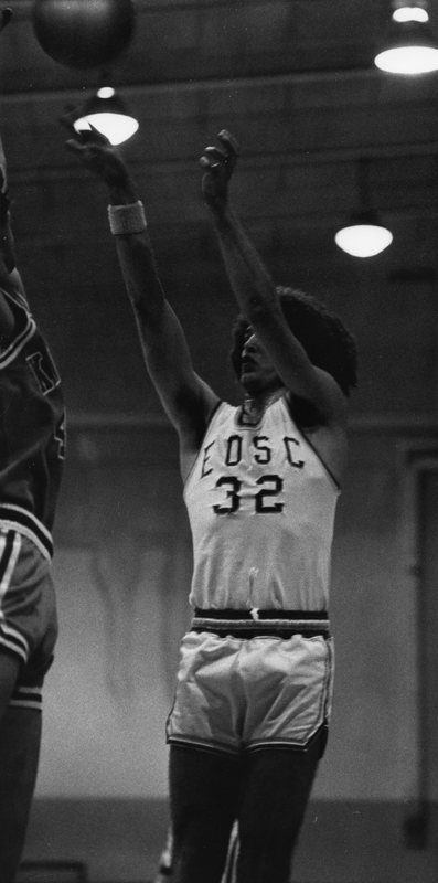 70's Basketball Action 5