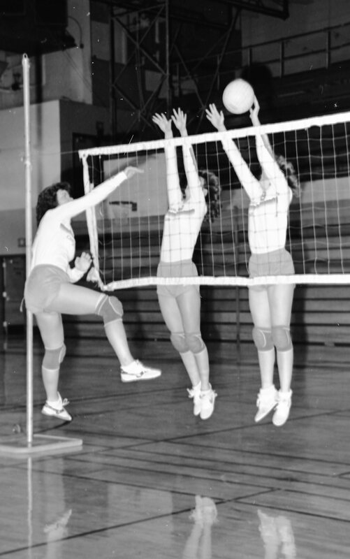 1982 Volleyball Action 34