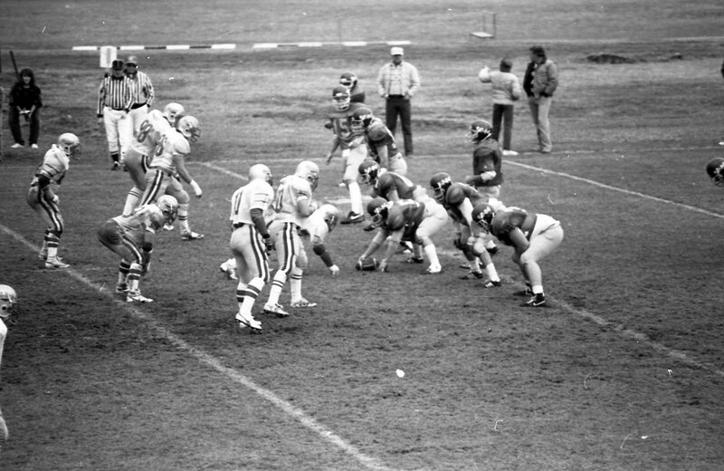 1985 Football Action 11
