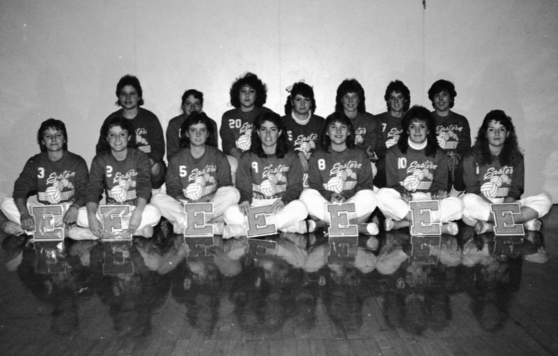 1986 Volleyball Team 01