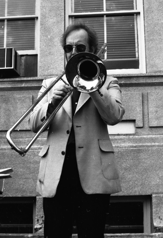 1980 Graduation, Band 10