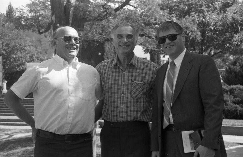 1986 Employees, Outdoors 03