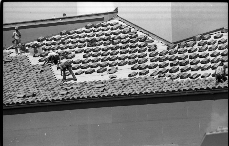 1989 Loso Hall Construction, Roof 14