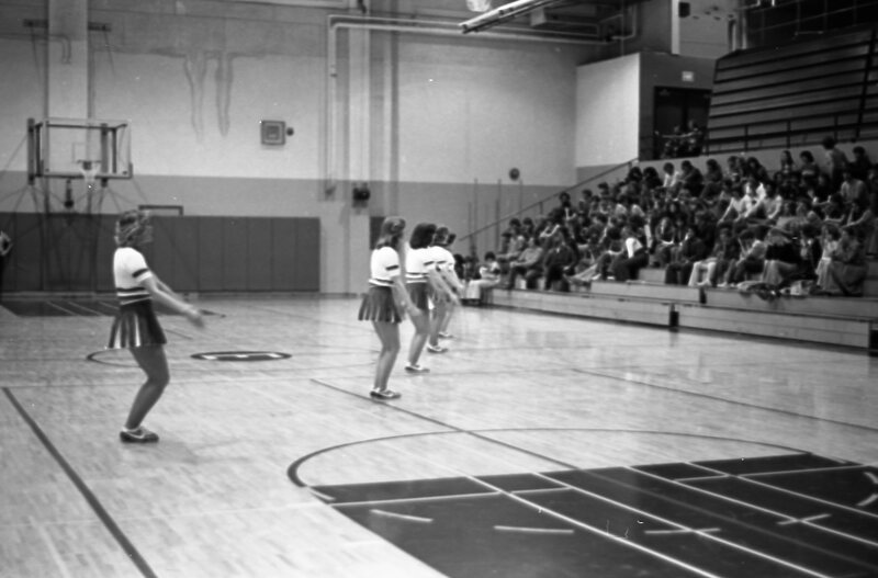 1978 Cheerleaders 02