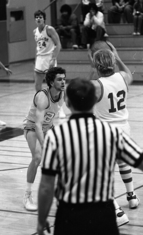 1983 Men's Basketball, EOSC vs. Idaho State, Action 05