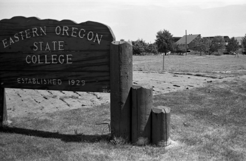 1988 EOSC Campus Sign 01