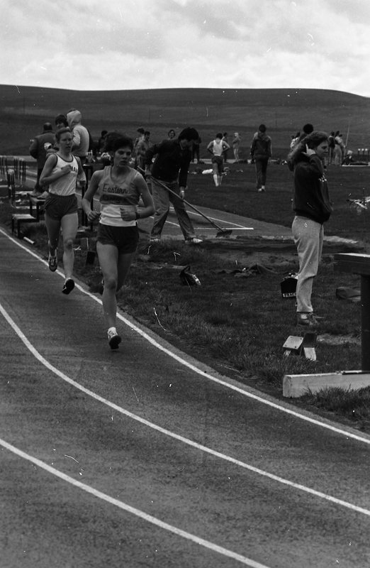 1982 Track, Men's & Women's 1500 Meters 02