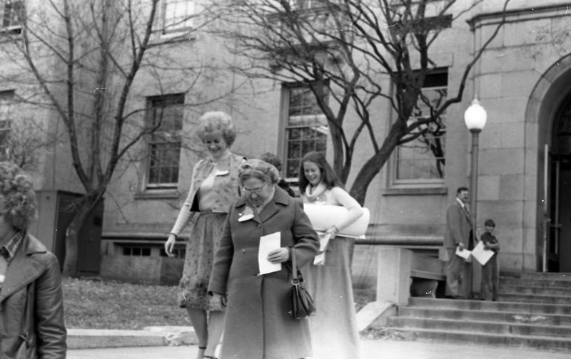 1979 Ackerman Elementary Walking 01