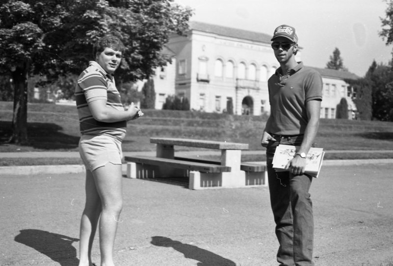 1987 Students, Outdoors 19