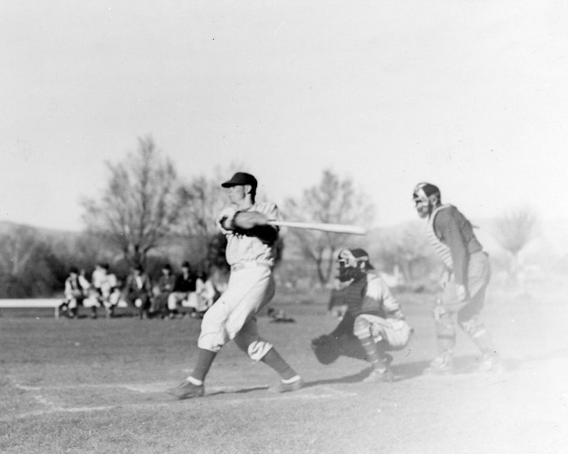 1952 Baseball Action 2