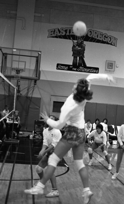 1985 Volleyball Action 41