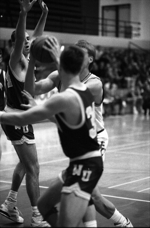 1991 Men's Basketball Action, Willamette University at EOSC 11