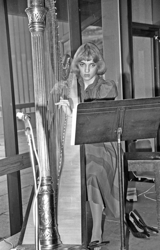1984 1984 Students Serve Thanksgiving Dinner for Senior Citizens, Harpist 03