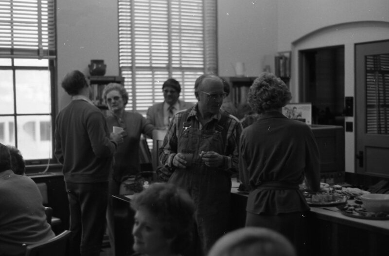 1983 Faculty & Staff Gathering 07