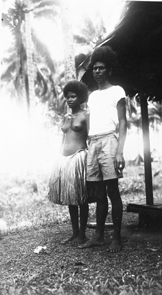 Finchhaffen Natives, Couple