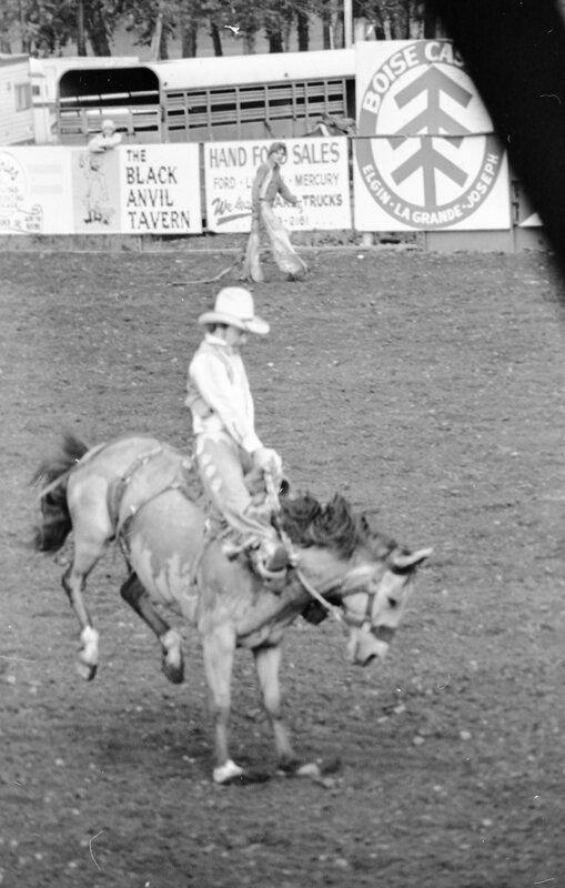 1978 Rodeo, Bronco Riding 11