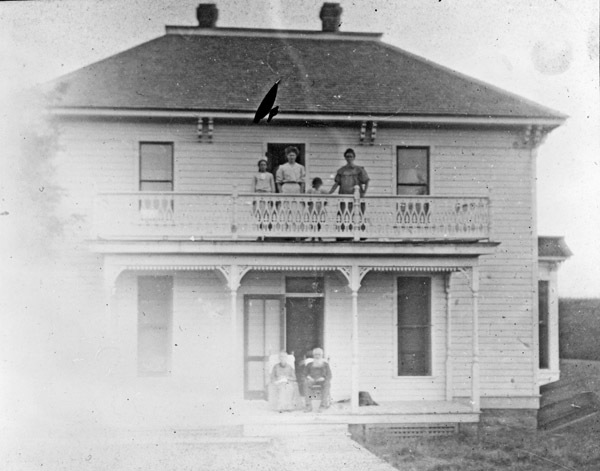 Willow Creek Home, Tuttle