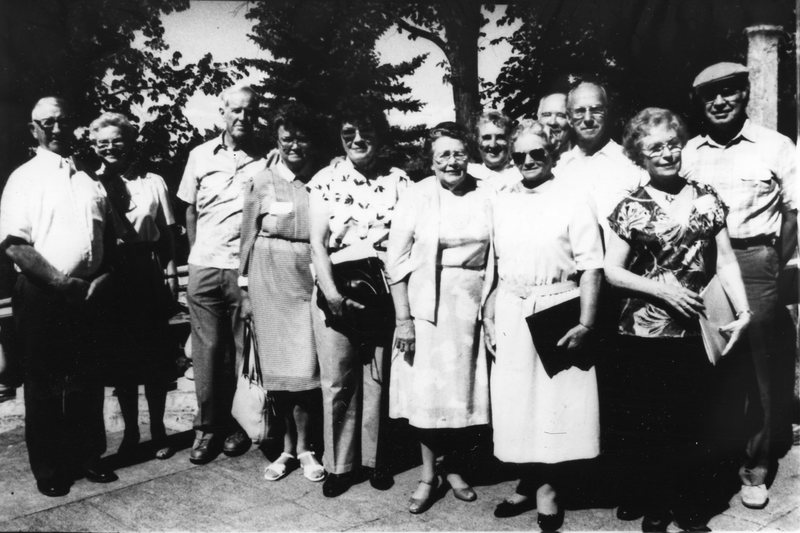 1987 50th Reunion Group 4