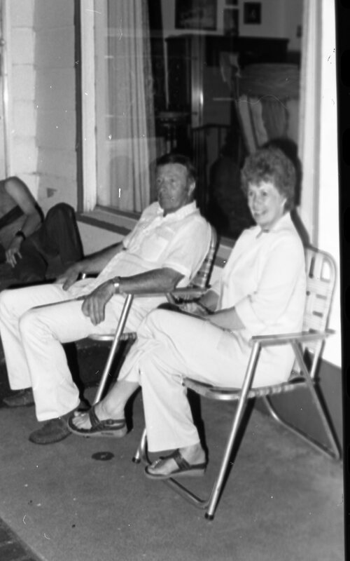 1984 Concert Outdoors, Couple 02