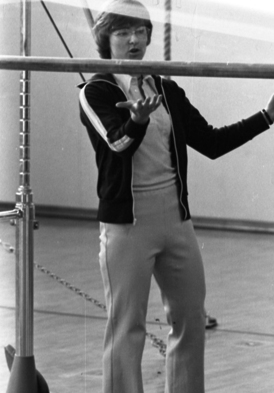 1977 Gymnastics, Parallel Bars 09