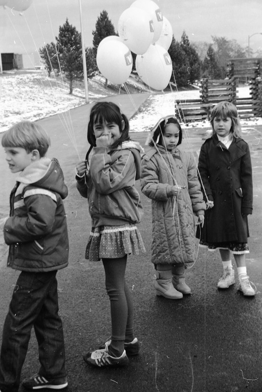 1986 Ackerman Elementary School,  Balloons 06