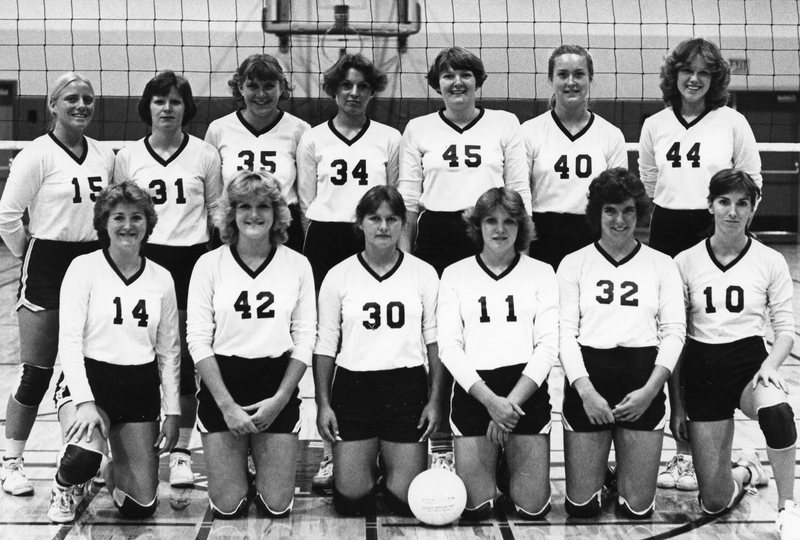 1980 Women's Volleyball Team 01