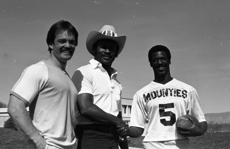 1982 Football, Havan Jones Going Pro 16
