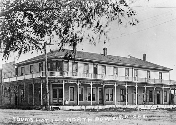 North Powder, Young Hotel 1