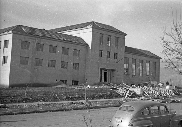 1951 Pierce Library Construction