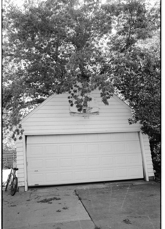 1991 President's House Garage 02