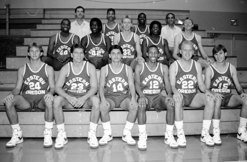 1987 Basketball Team 10