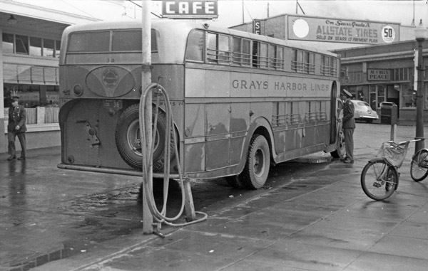 Bus Transports Soldiers 2