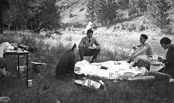 Reuter Group-DD, Picnic 2