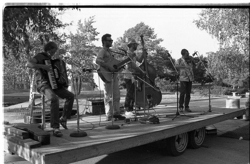 1989 Employee BBQ, Band Performs 02