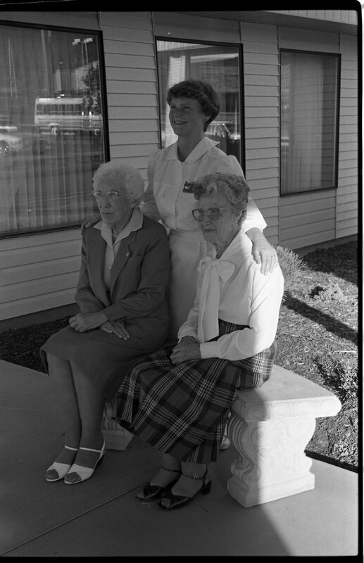 1988 Grande Ronde Retirement Home 07
