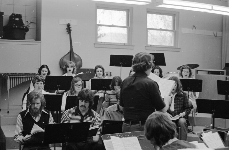 1975 Choir, Christmas Concert Practice 05