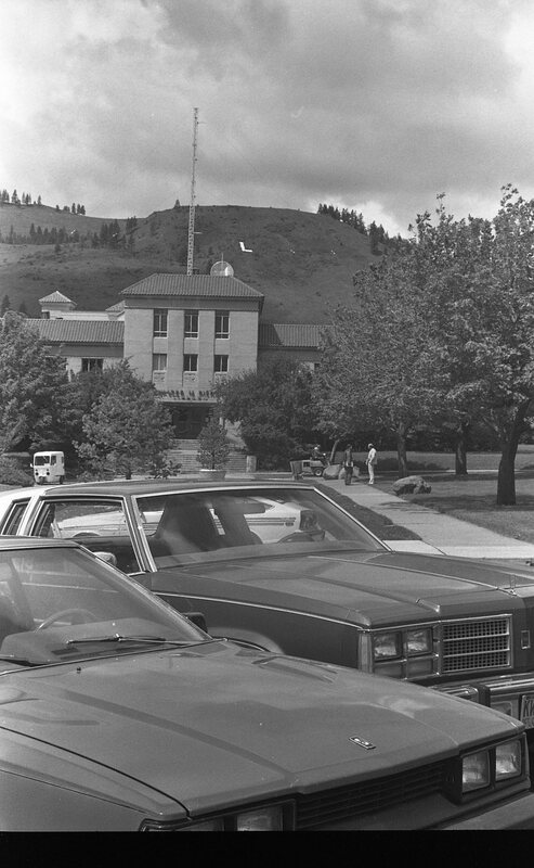 1989 Students, Outdoors 50