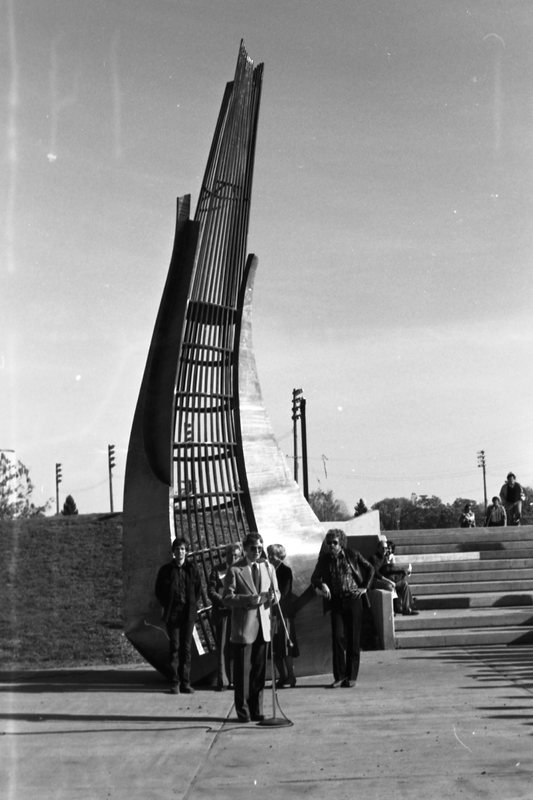 1981 Sculpture, Amphitheater Dedication 07
