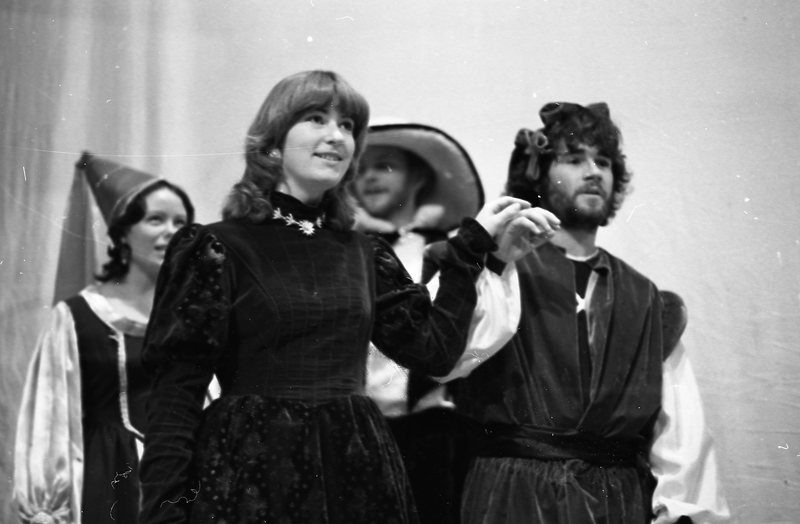 1980 Renaissance Couples 01